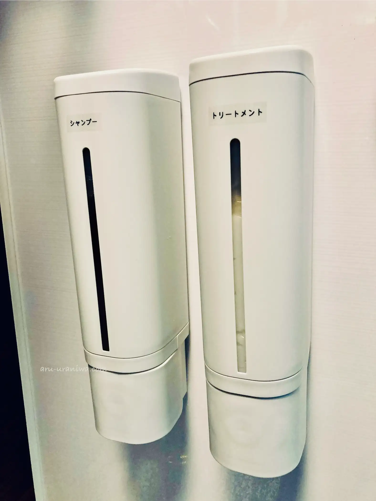 シャンプーディスペンサー
